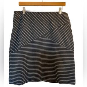 J. JILL Navy/White Striped Stretch Pencil Skirt Midi - Size Medium Petite